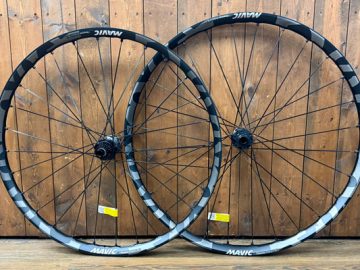 こんなんいかがでしょ？ MAVIC DeeMAX Enduro SL Mullet仕様